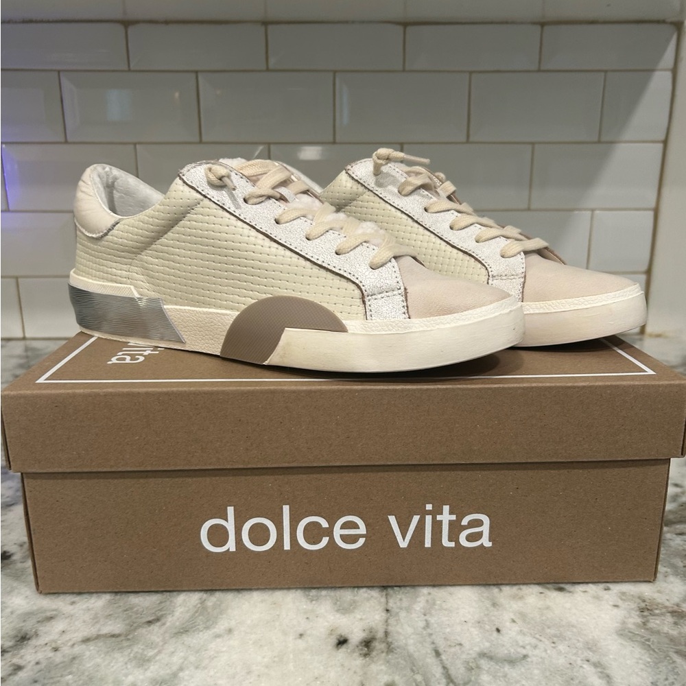 Dolce Vita Zina Plush Fashion Sneaker - Size 9.5  NWT